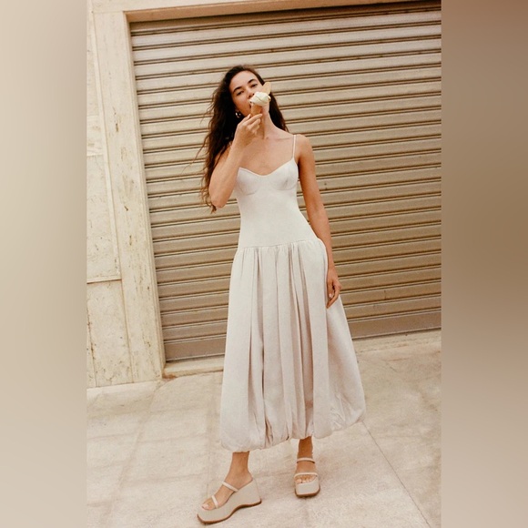 Shona Joy Bubble Dress - Picture 2 of 4